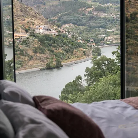 Douro Sky Valley - Private Pool Hébergement de vacances *